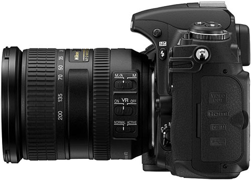 Nikon D300 - 12МП цифровая зеркалка